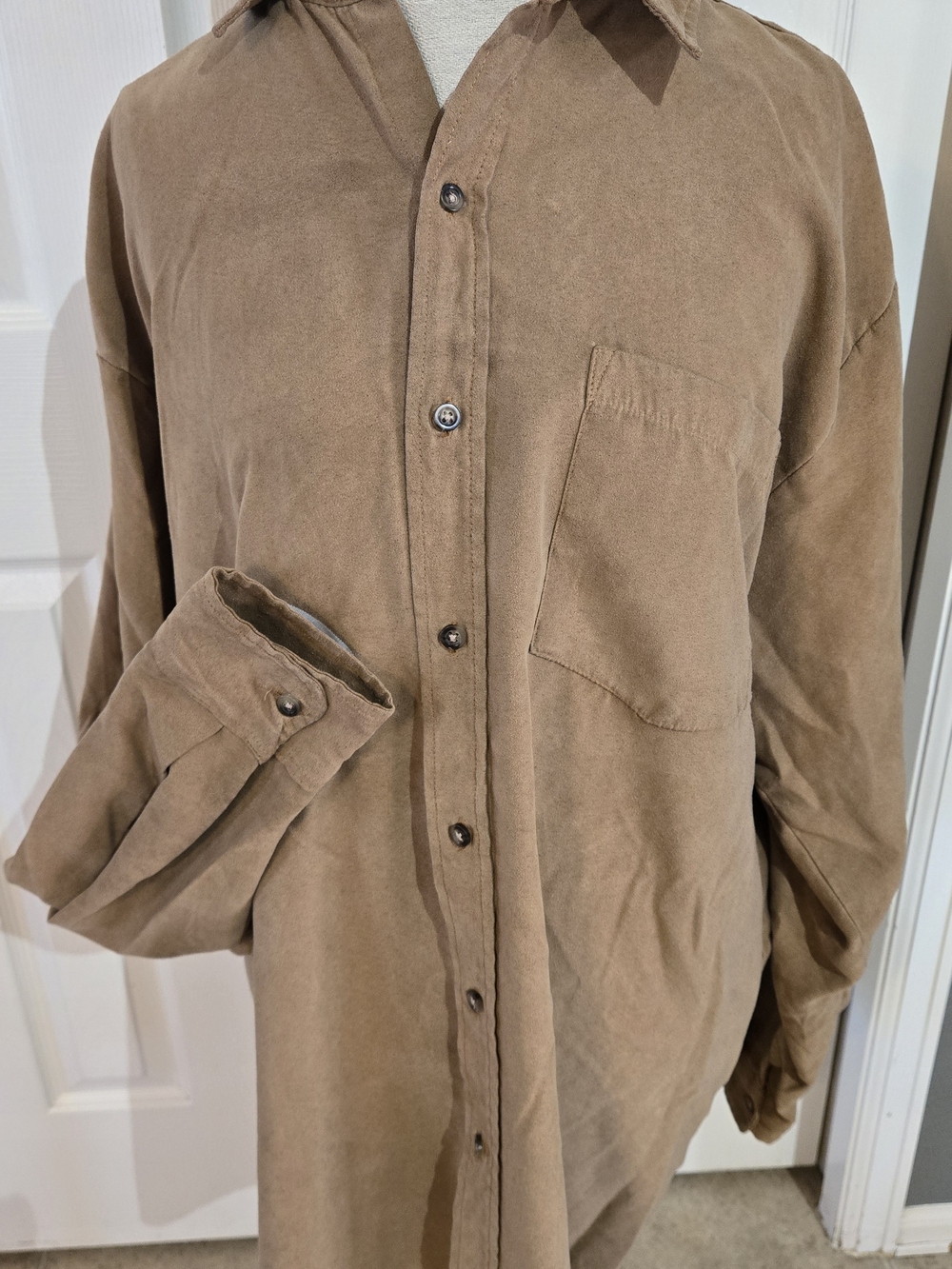 Casual Button-Down Shirt in Brown — Unbranded
